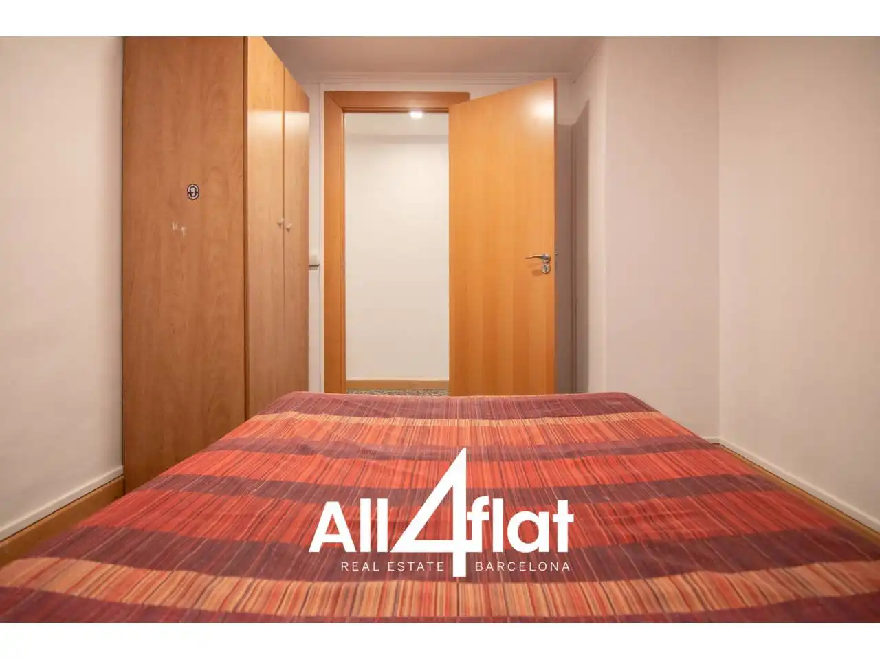 Bedroom of Flat for rent in Barcelona  with Air Conditioner, Heating and Furnished