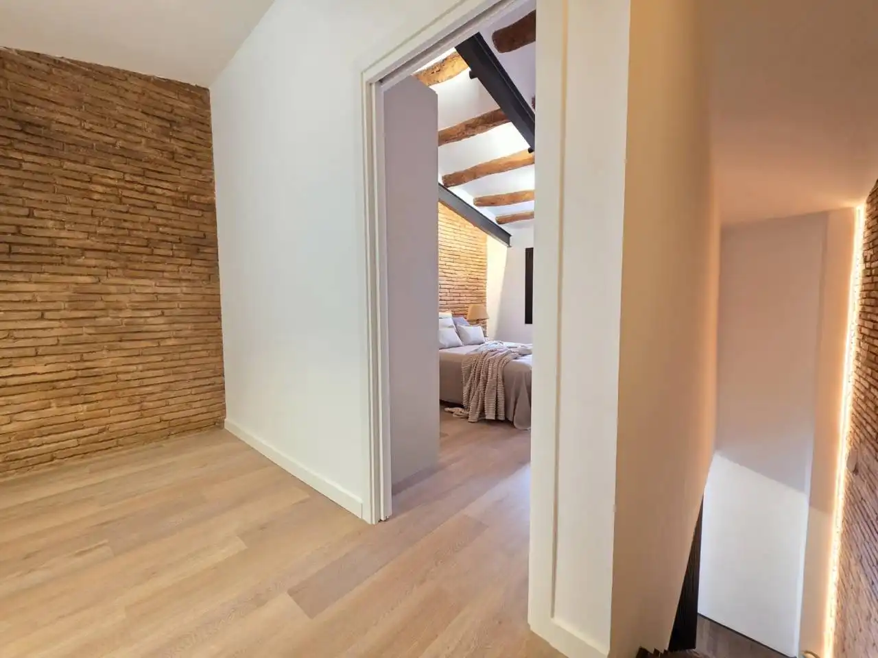 Duplexes for sale in Barcelona  with Air Conditioner, Heating and Parquet flooring