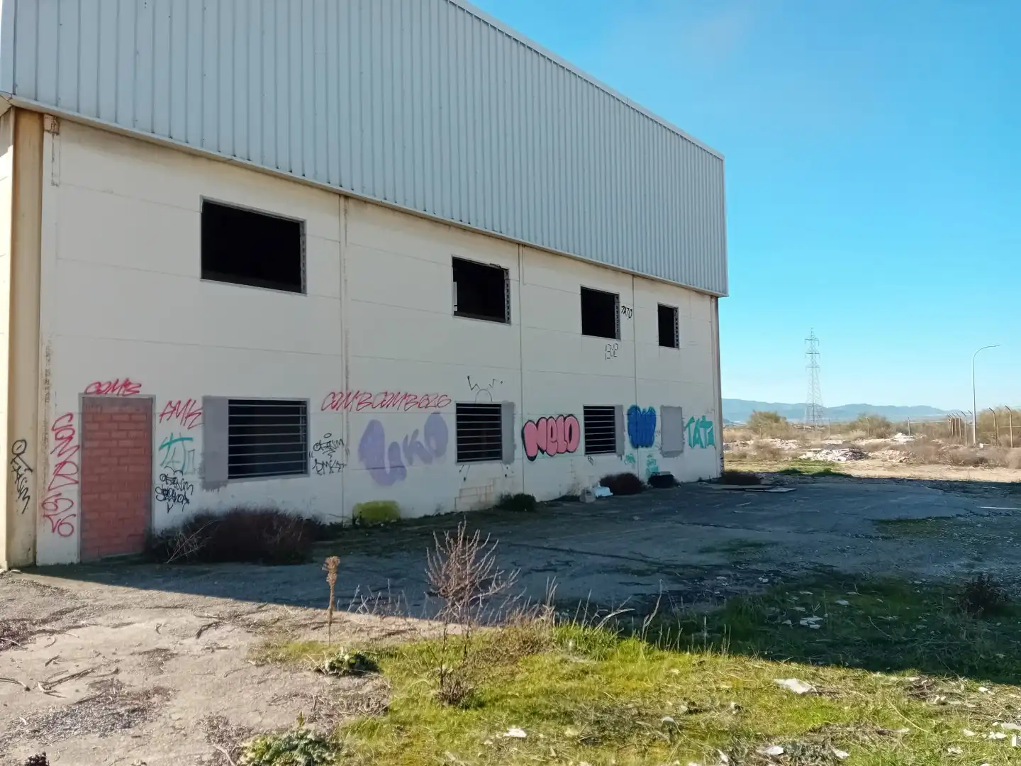 Exterior view of Industrial buildings for sale in Puertollano