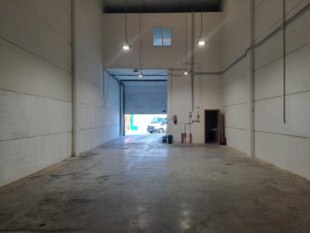 Nave industrial en Alquiler en Los  Cestos  - Belén - Las Eras