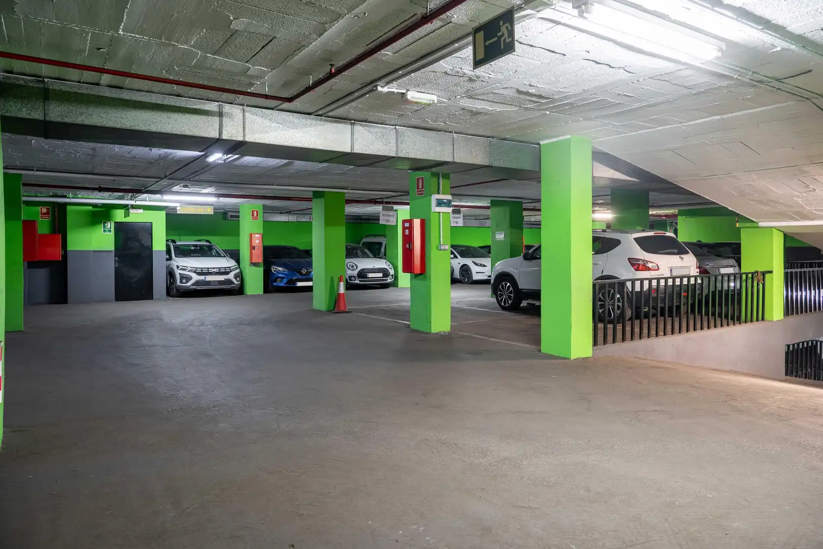 Parking of Garage for rent in Barcelona