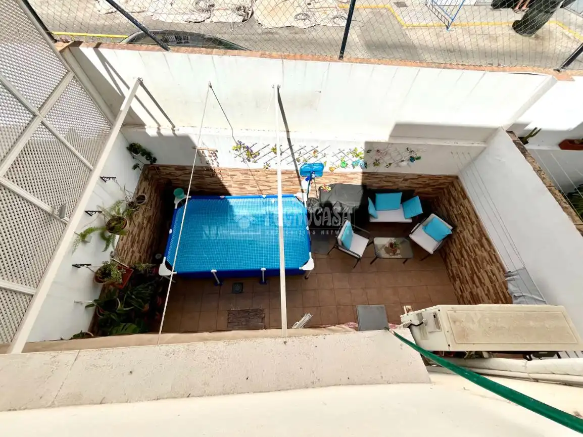 Vista exterior de Casa adosada en venta en San Fernando con Aire acondicionado y Terraza