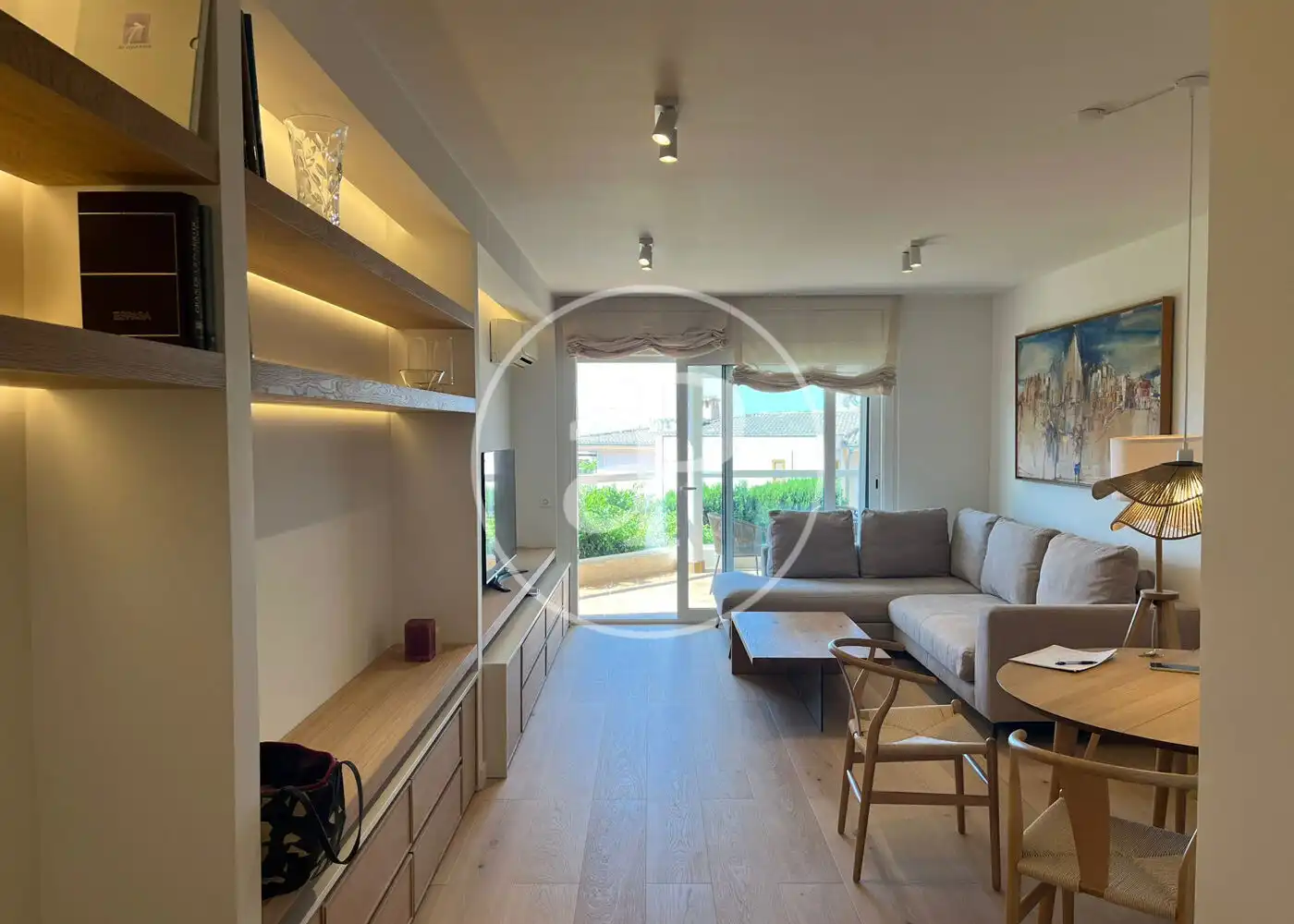 Sala de estar de Piso de alquiler en  Palma de Mallorca con Aire acondicionado, Calefacción y Jardín privado