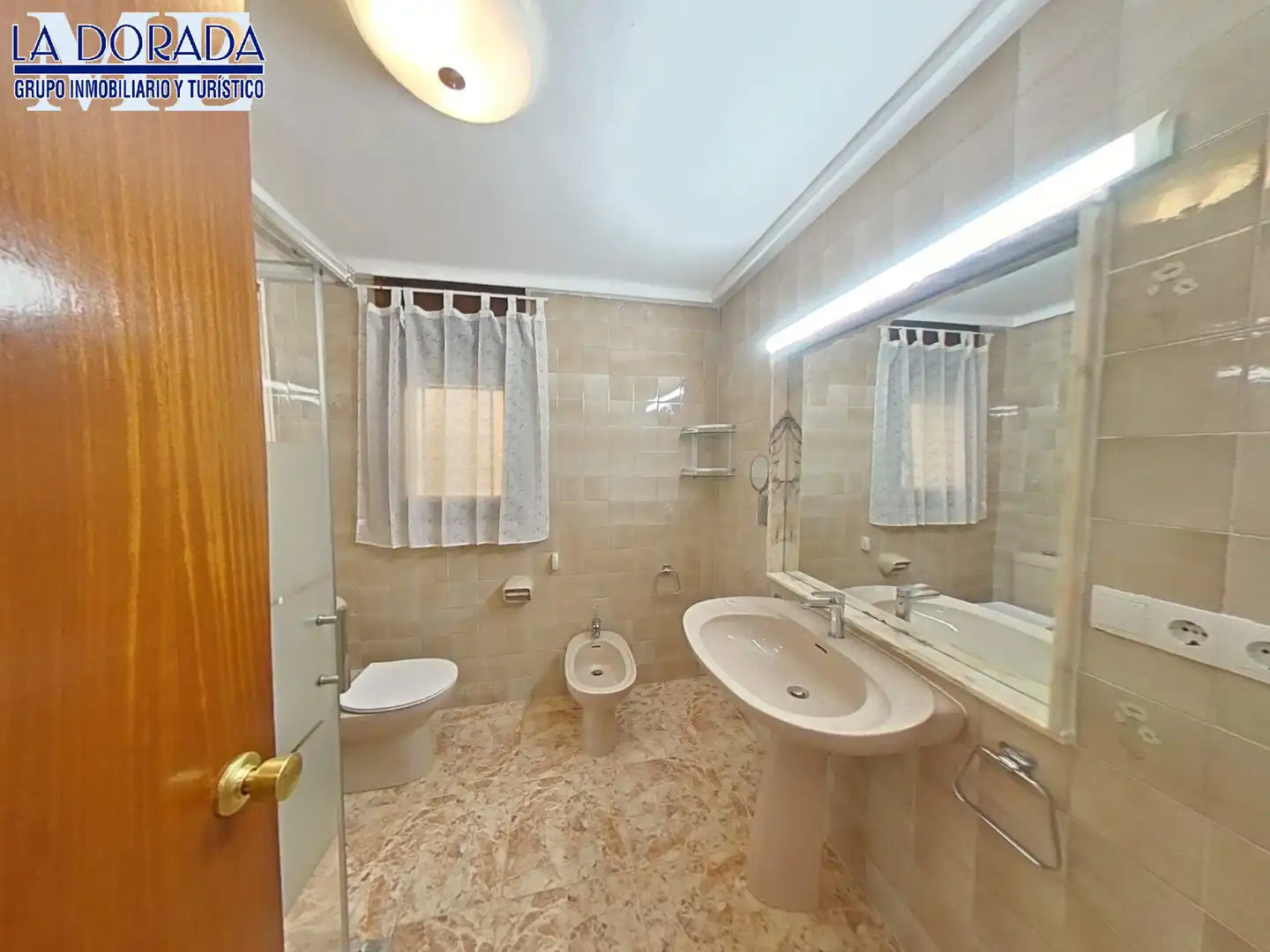 Bathroom of Flat for sale in Cambrils  with Air Conditioner, Furnished and Balcony