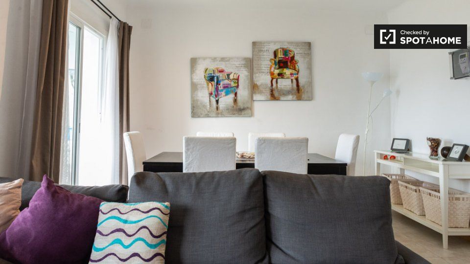 Dining room of Flat to rent in  Barcelona Capital  with Air Conditioner, Heating and Furnished