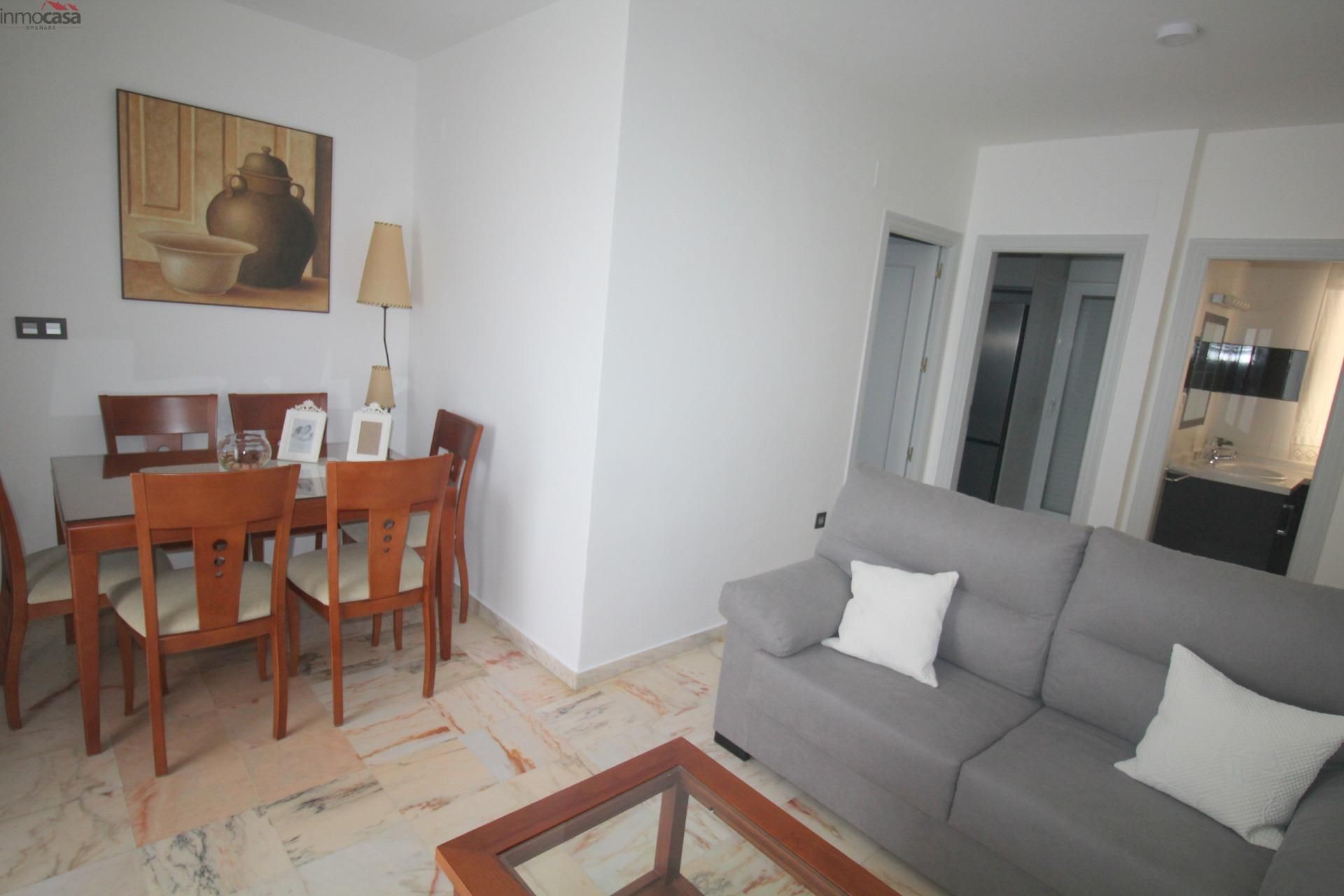 Flat to rent in Avenida PONIENTE, Las Tres Cruces