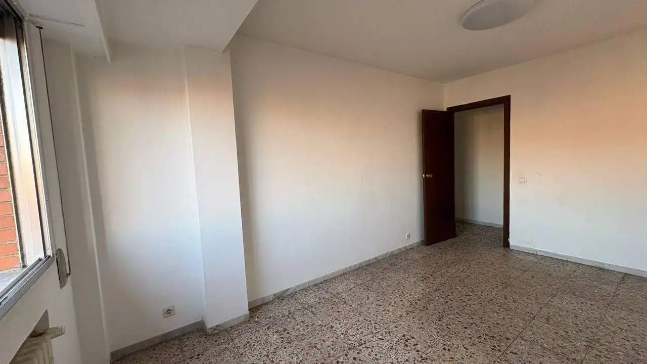 Habitación de Piso en venta en León Capital  con Terraza