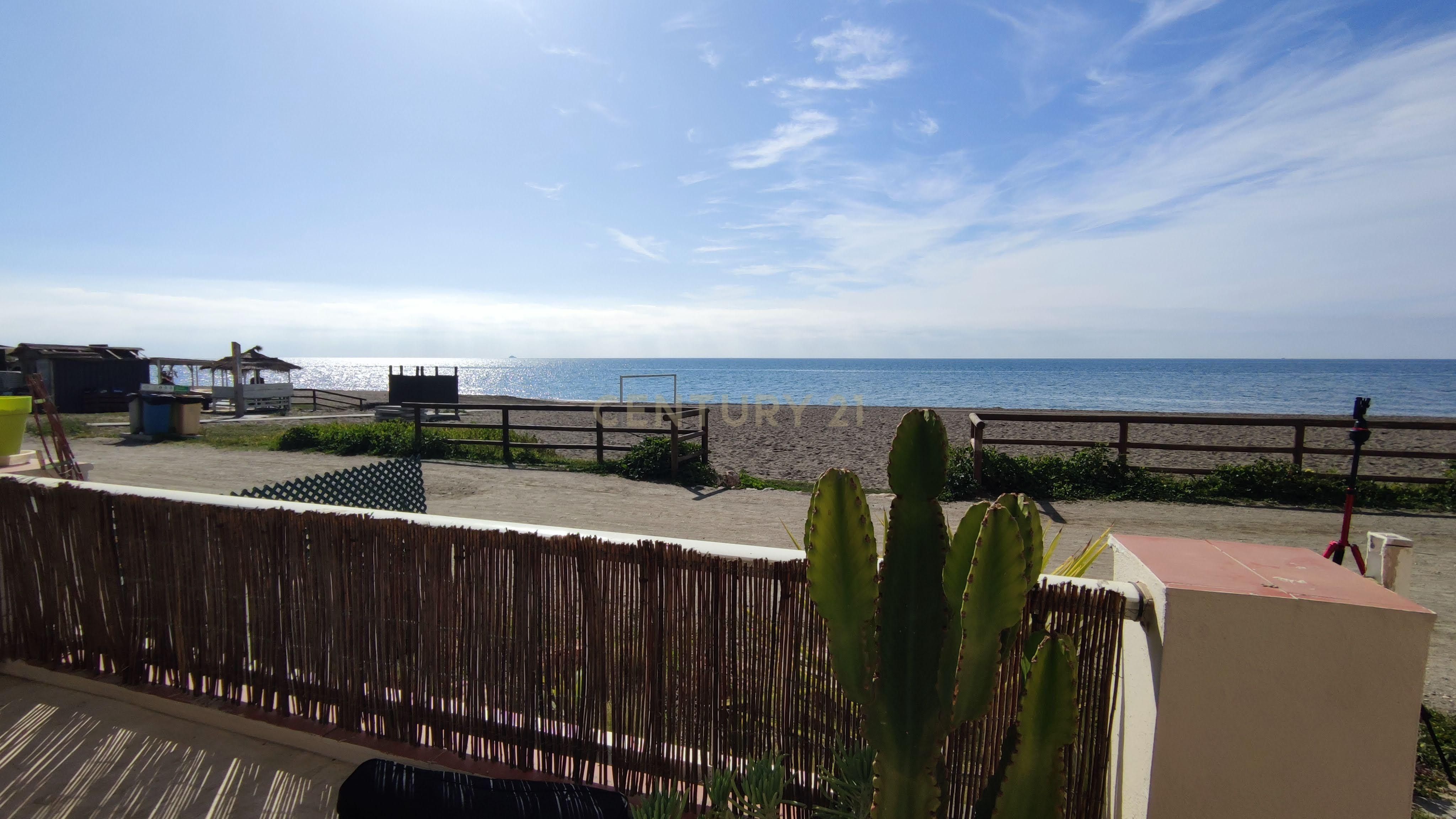 Vista exterior de Piso de alquiler en Rincón de la Victoria con Aire acondicionado y TV
