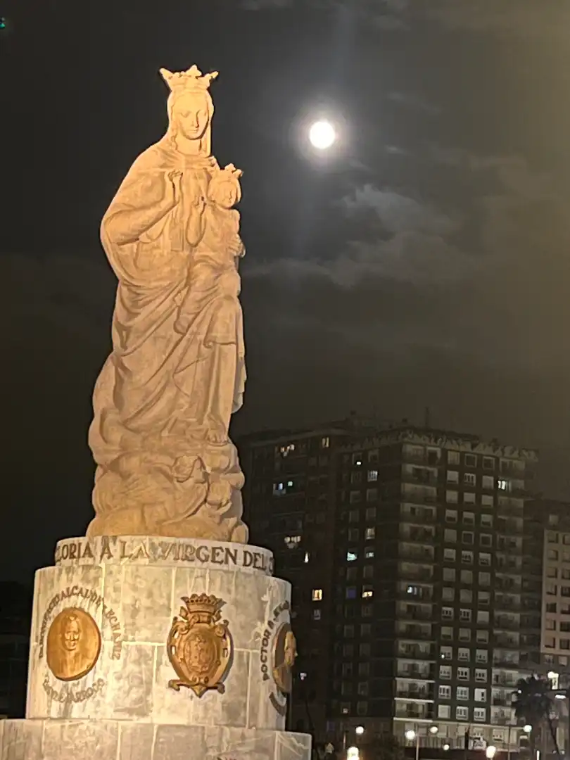 Vista exterior de Casa adosada en venta en Santurtzi  con Jardín privado, Terraza y Balcón