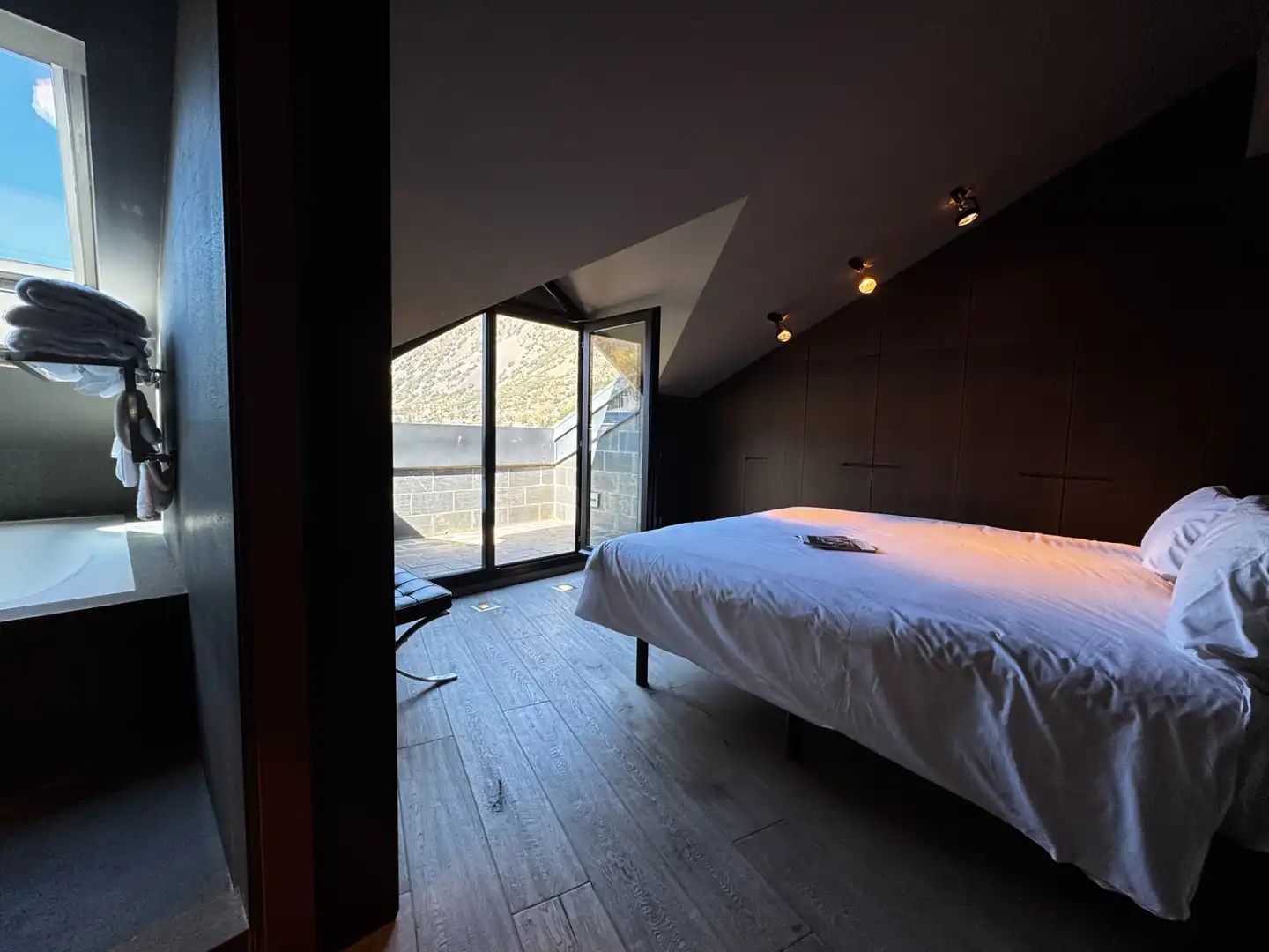Bedroom of Attic for sale in Escaldes – Engordany  with Air Conditioner, Heating and Parquet flooring