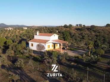 Country house with pool for sale in Zona Pantano Martín Gonzalo