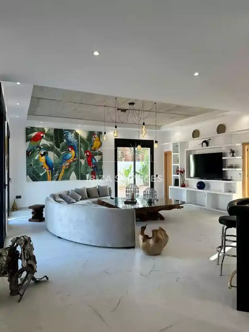 Sala de estar de Casa o chalet de alquiler en Santa Eulària des Riu con Aire acondicionado, Jardín privado y Piscina