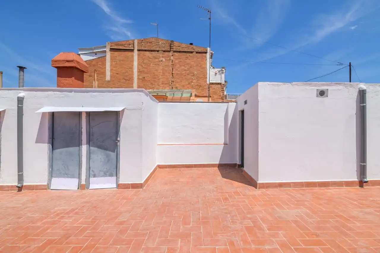 Vista exterior de Ático en venta en Barcelona con Parquet, Terraza y Trastero