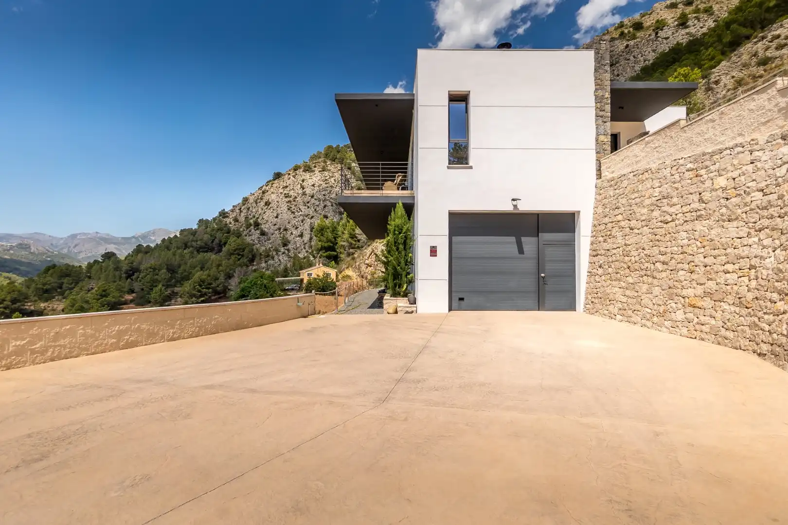 Vista exterior de Casa o chalet en venta en Callosa d'en Sarrià con Piscina