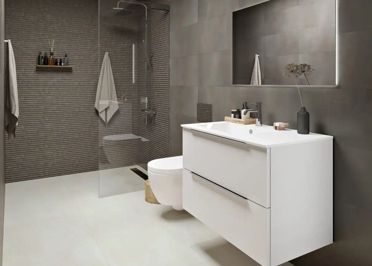 Bathroom of Flat for sale in Estepona