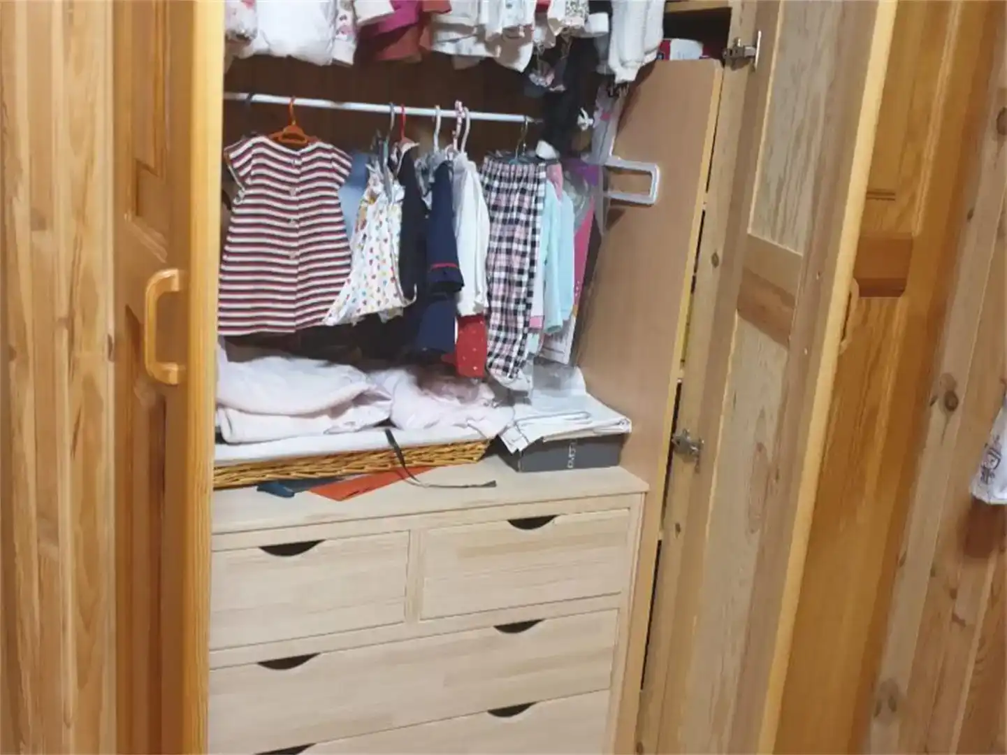 Dormitori de Casa o xalet en venda en Frumales amb Aire condicionat i Parquet