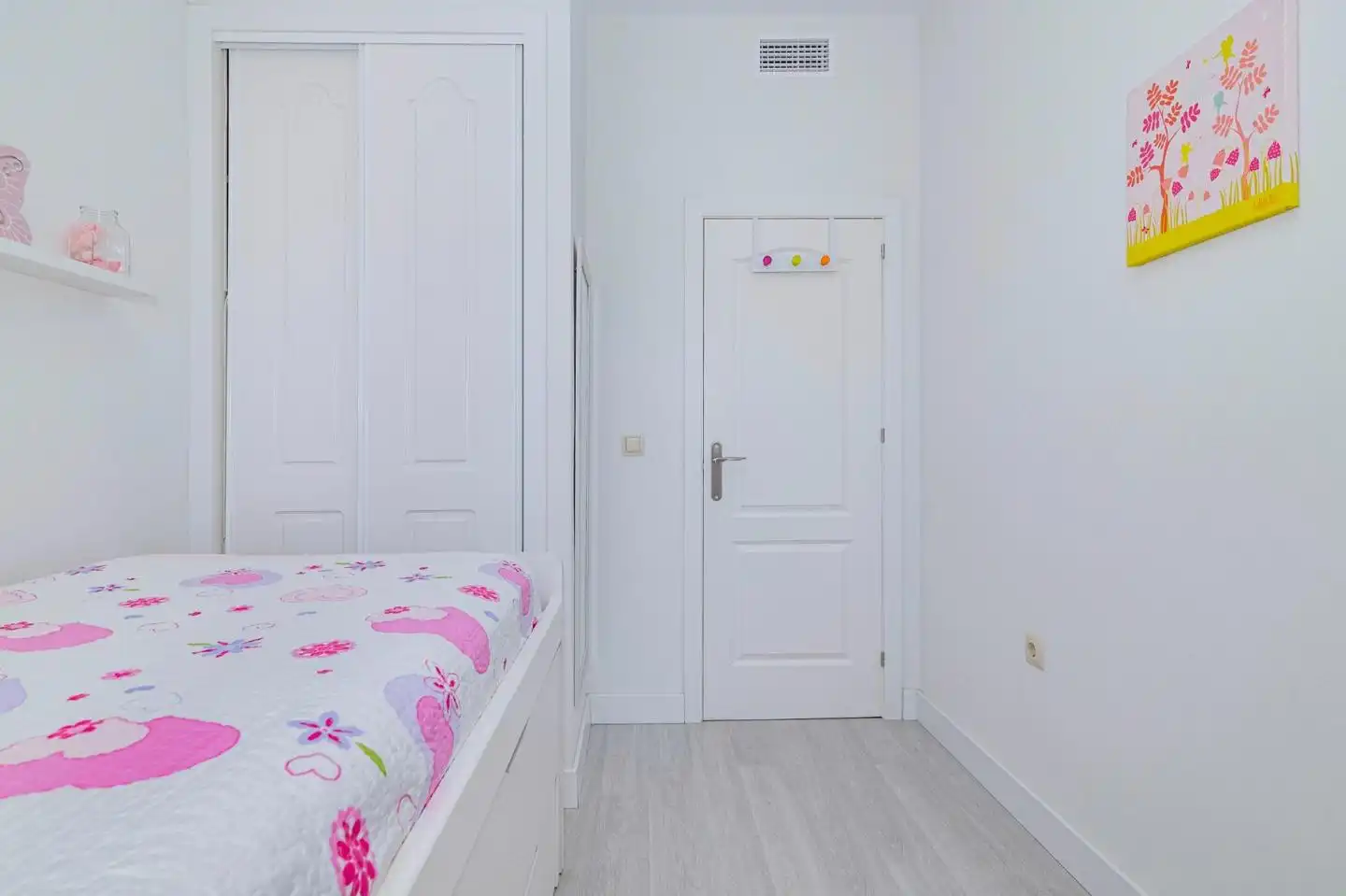 Habitación de Piso en venta en Motril con Terraza y Piscina comunitaria