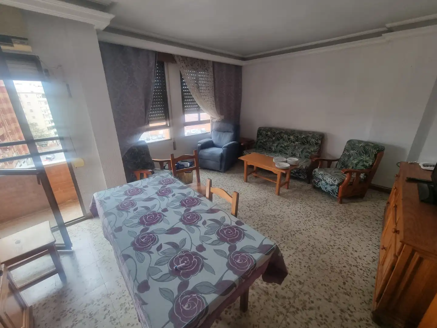 Sala d'estar de Pis en venda en Huelva amb Traster, Moblat i Balcó
