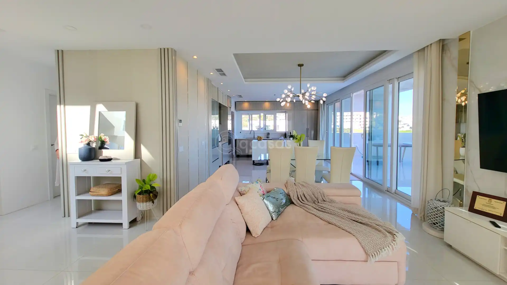 Sala de estar de Casa o chalet en venta en Benalmádena con Aire acondicionado, Calefacción y Jardín privado