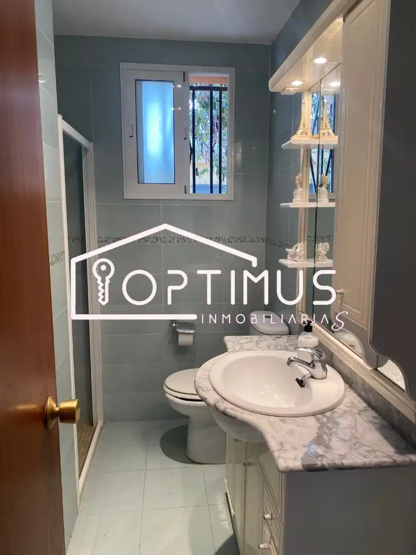 Bathroom of Houses for sale in Loriguilla  with Swimming Pool