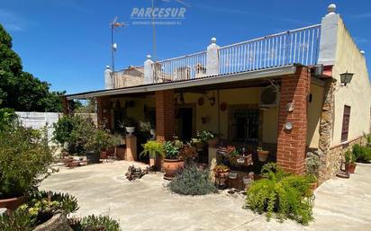 Vista exterior de Casa o xalet en venda en  Córdoba Capital amb Jardí privat, Traster i Piscina