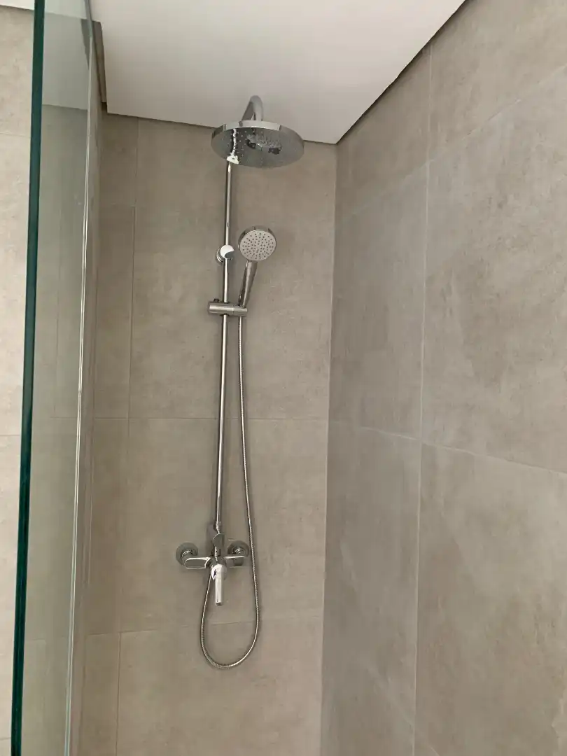 Baño de Apartamento de alquiler en Madrid con Aire acondicionado, Calefacción y Parquet