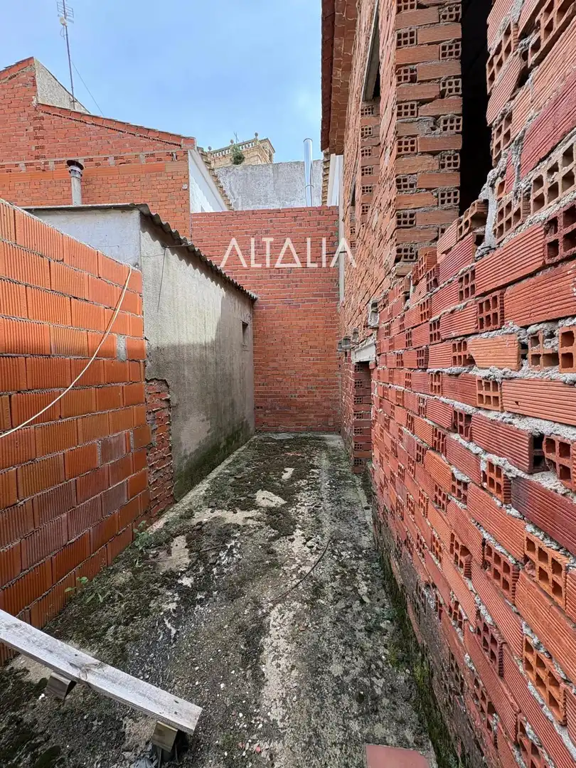 Exterior view of Industrial buildings for sale in Los Hinojosos  