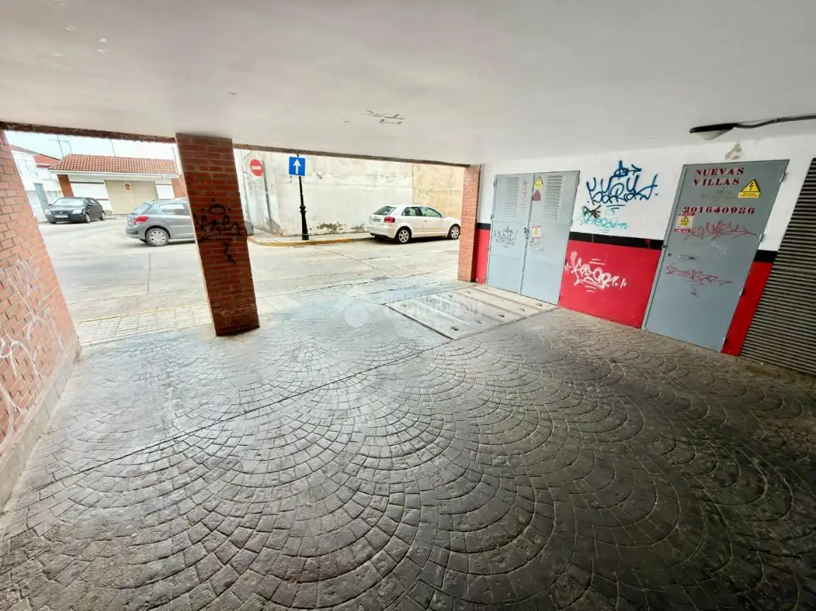 Aparcament de Garatge en venda en Cabanillas del Campo amb Alarma