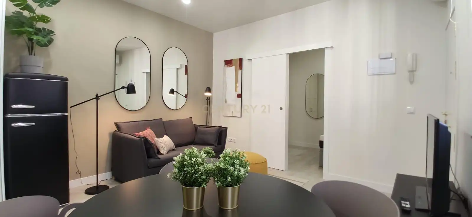 Sala de estar de Apartamento de alquiler en Madrid con Aire acondicionado, Horno y Lavadora