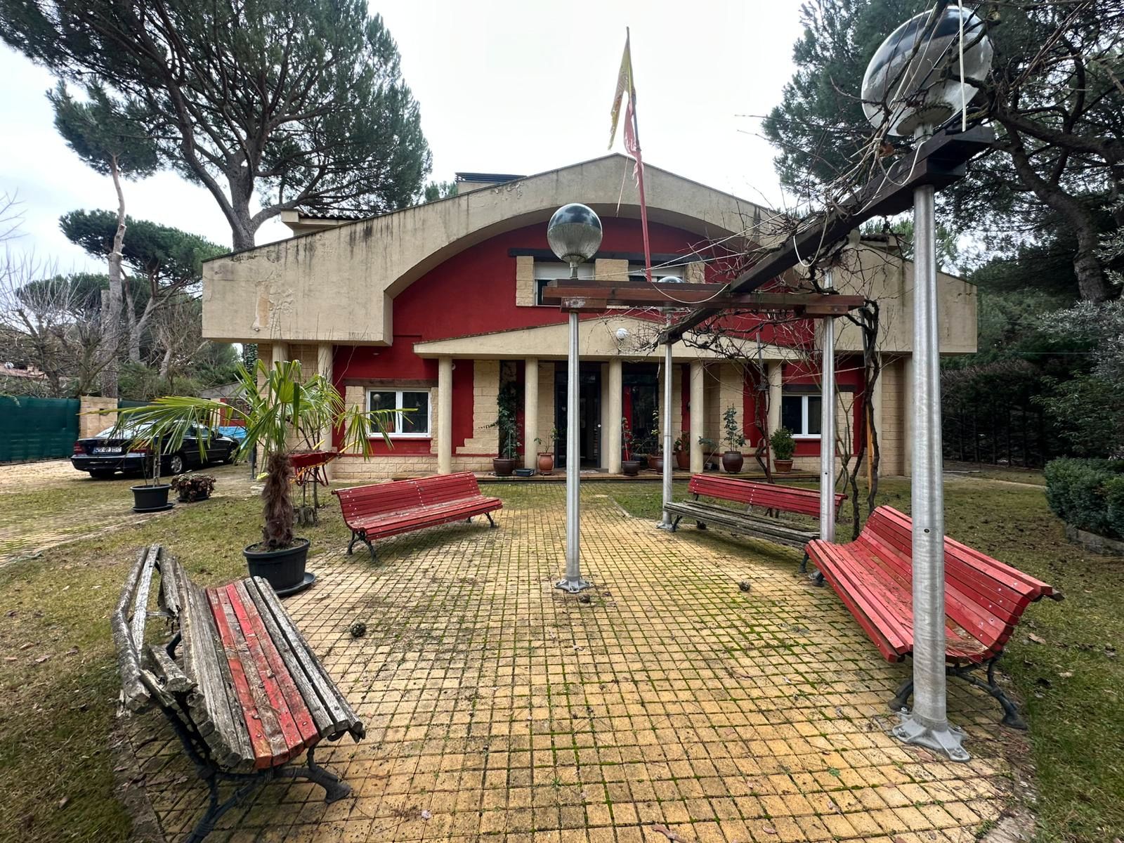 Vista exterior de Casa o xalet en venda en Tordesillas amb Calefacció, Jardí privat i Moblat