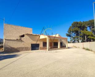 Exterior view of Country house for sale in Elda  with Private garden, Terrace and Storage room