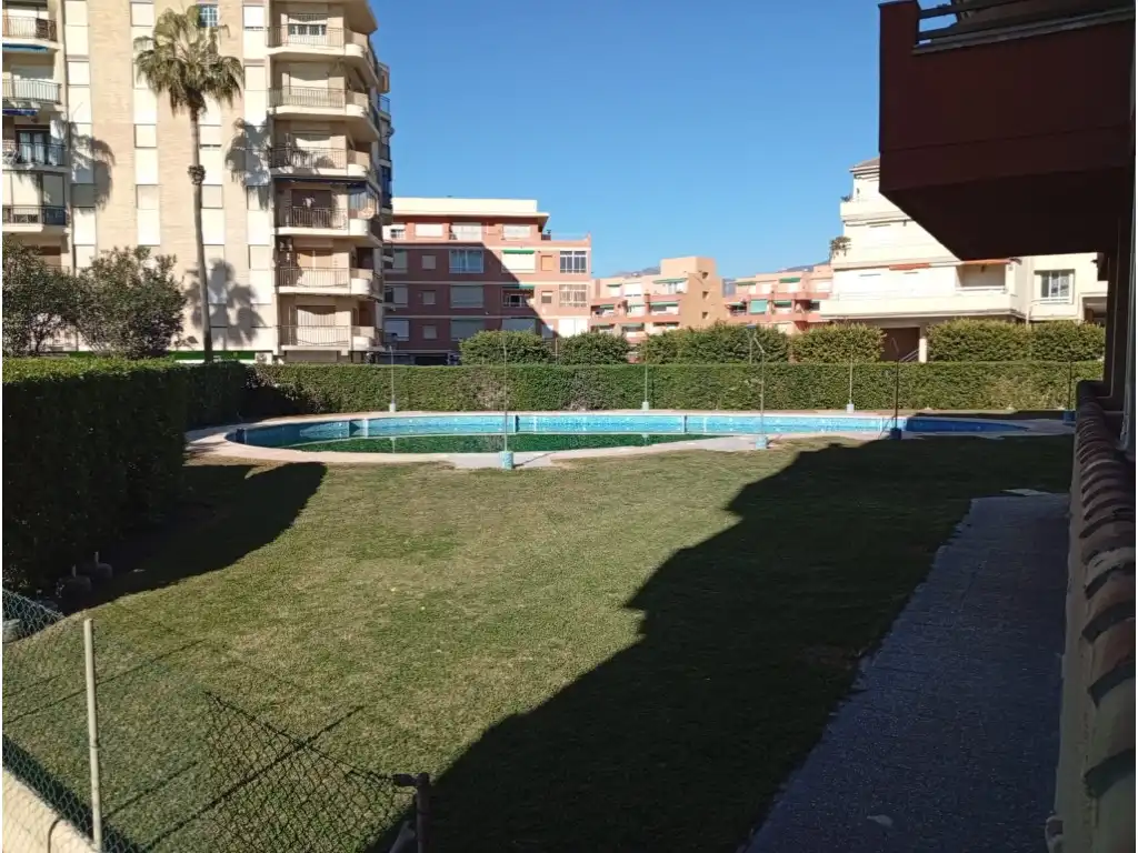 Piscina de Casa adosada en venda en Salobreña amb Piscina