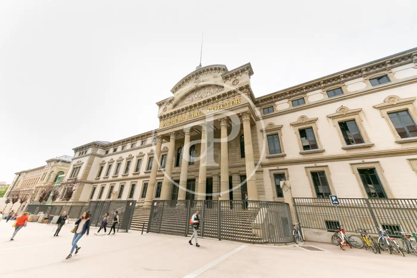 Exterior view of Flat for sale in Barcelona  with Air Conditioner, Heating and Terrace