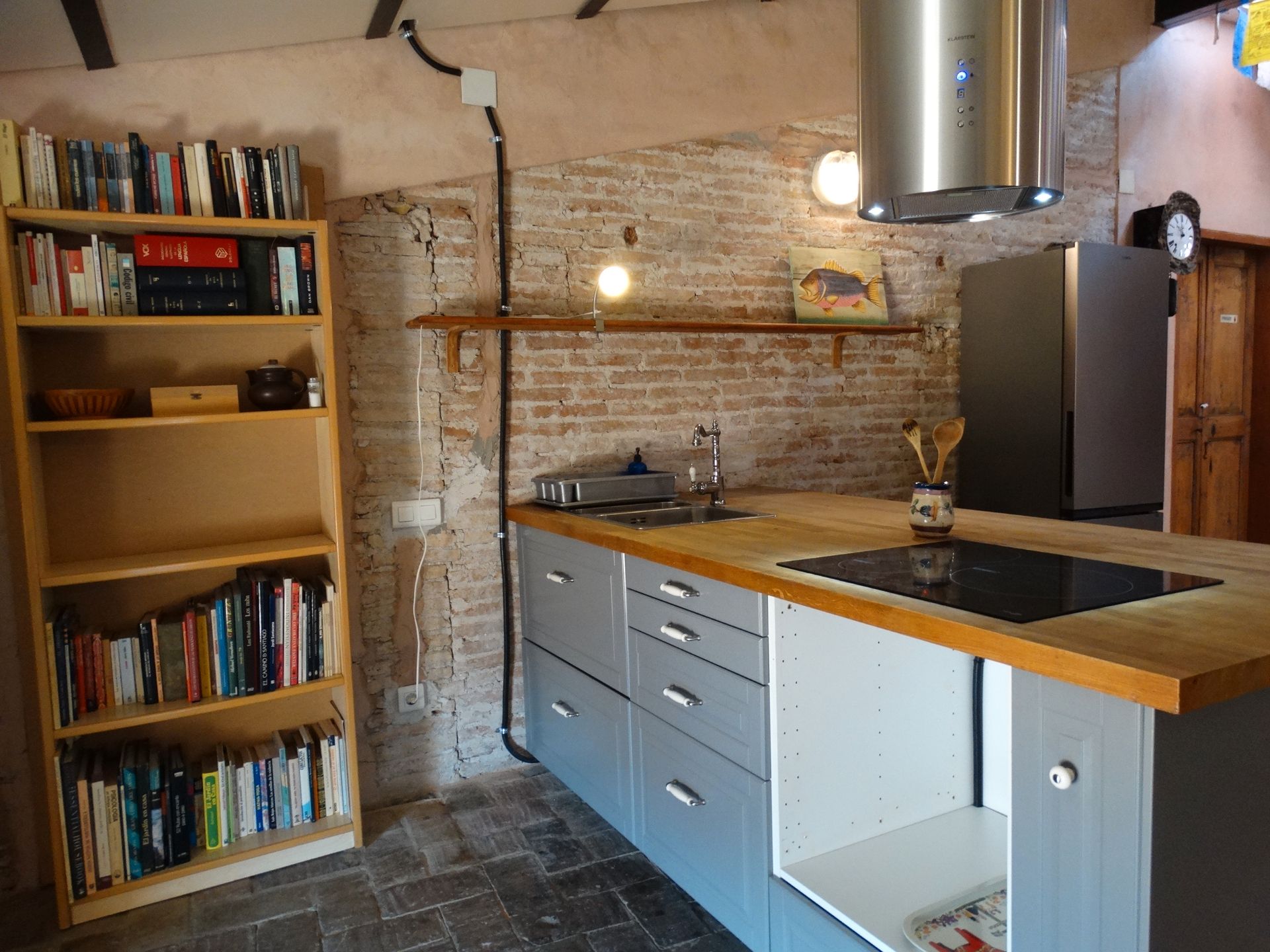 Cuina de Apartament de lloguer en Vilanova i la Geltrú amb Calefacció, Moblat i Forn