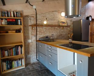 Cuina de Apartament de lloguer en Vilanova i la Geltrú amb Calefacció, Moblat i Forn