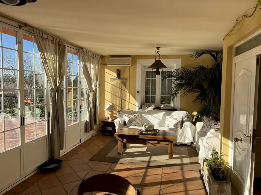 Sala de estar de Casa o chalet en venta en Real Sitio de San Ildefonso con Aire acondicionado, Calefacción y Jardín privado