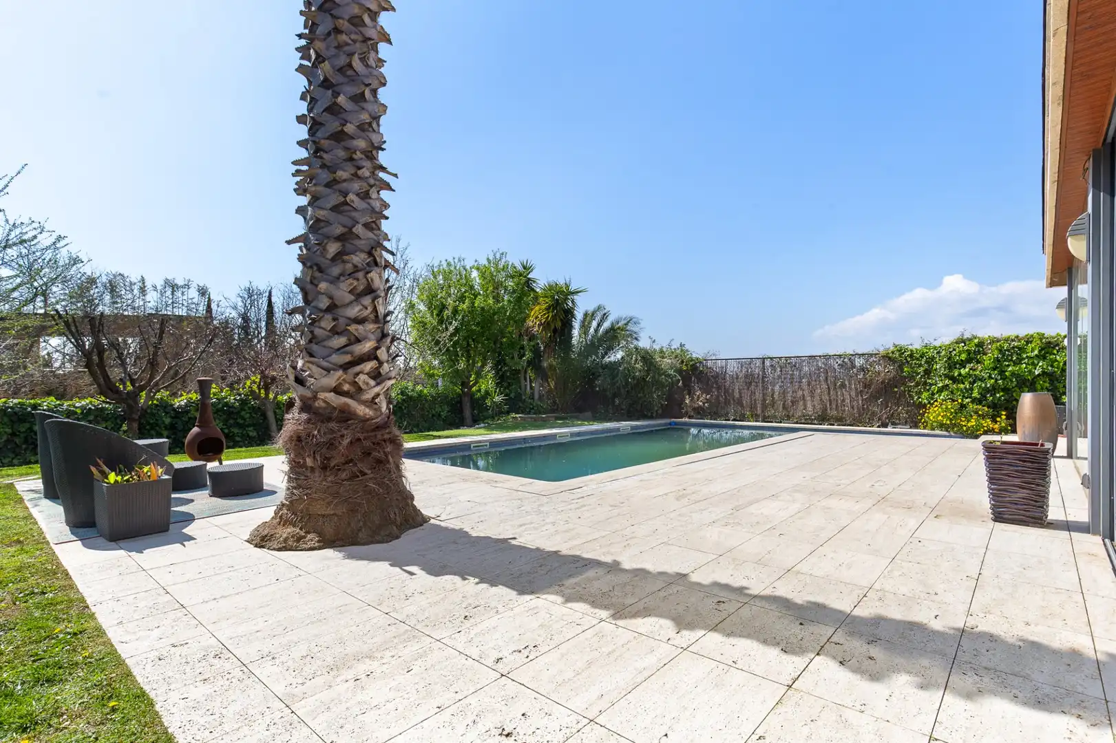 Piscina de Casa o chalet en venta en Esplugues de Llobregat con Aire acondicionado, Calefacción y Trastero