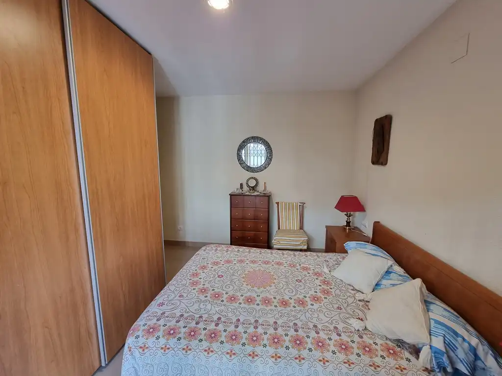 Schlafzimmer von Wohnungen zum Verkauf in Cambrils mit Klimaanlage, Privatgarten und Terrasse