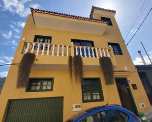 Vista exterior de Casa o xalet en venda en La Orotava amb Terrassa i Balcó