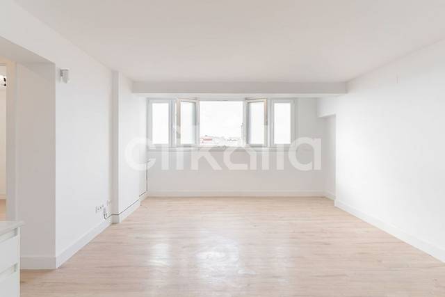 Piso en Alquiler en Parque Ayala - Jardín de la Abadía - Huelín