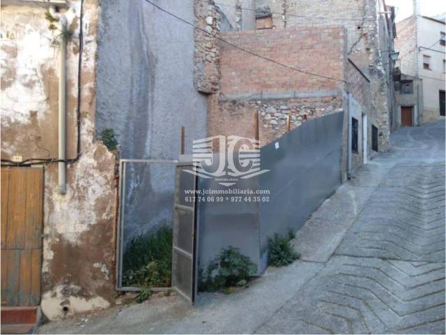 Terreno industrial en Venta en Calle Hospital en El Pinell de Brai