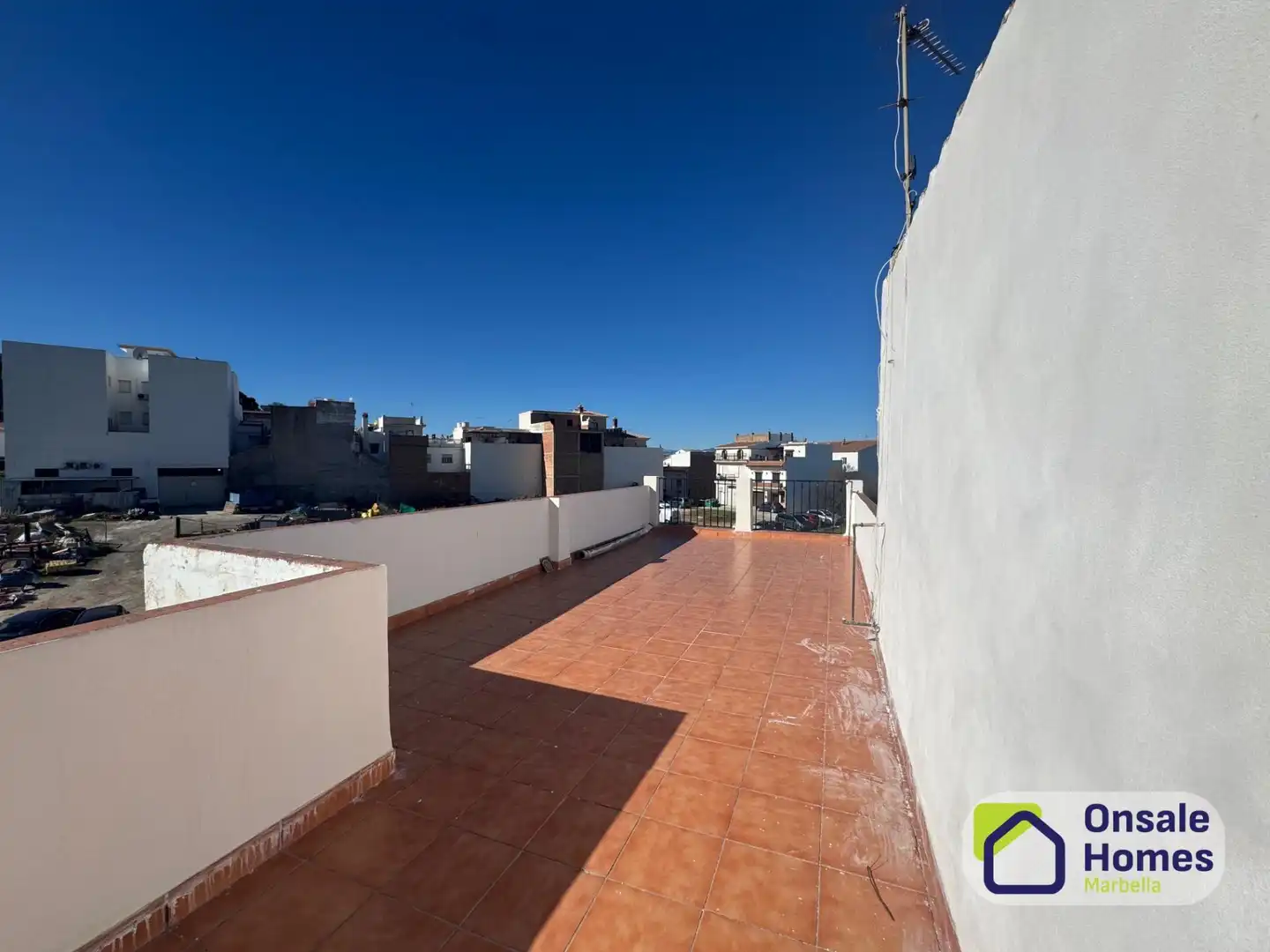 Terraza de Ático en venta en Alhaurín El Grande con Aire acondicionado, Terraza y Trastero