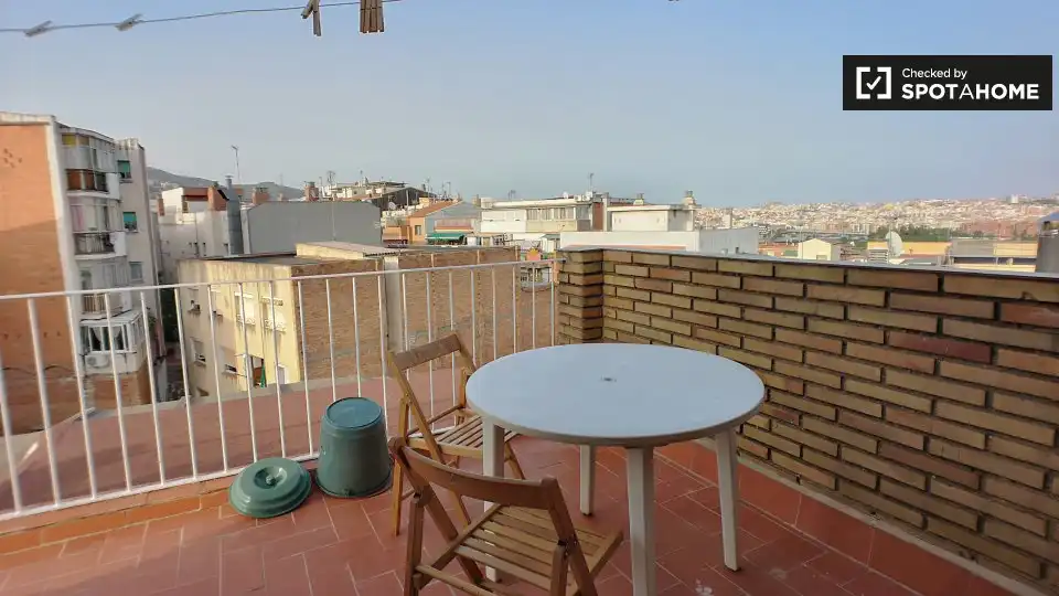 Habitació a Trinitat Vella
