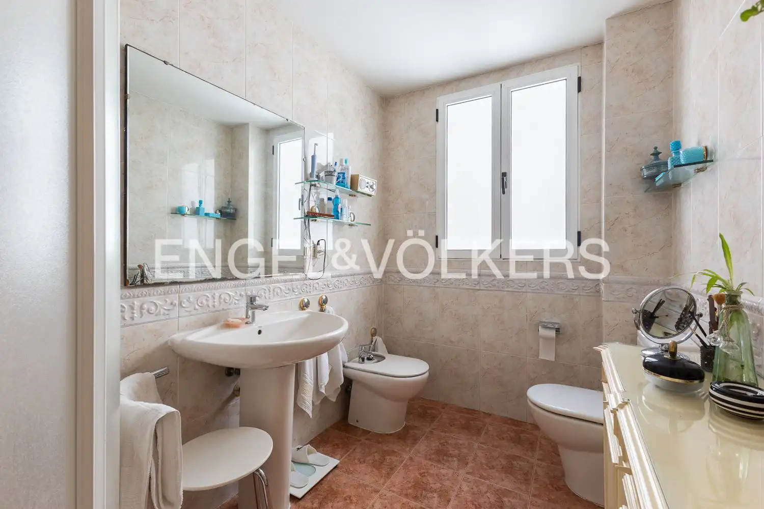 Baño de Piso en venta en Valencia con Calefacción y Balcón