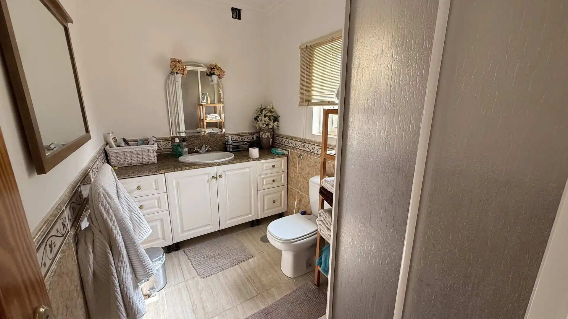 Bathroom of Country homes for sale in Alhaurín El Grande  with Air Conditioner and Swimming Pool