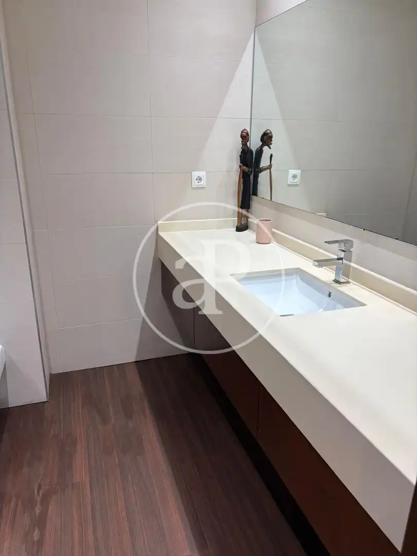 Bathroom of Houses for rent in Torrent  with Air Conditioner, Heating and Private garden