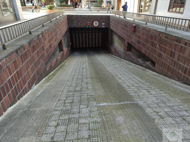 Garaje en Venta en Arquitecto Ricardo Bastida en Santutxu - Basarrate