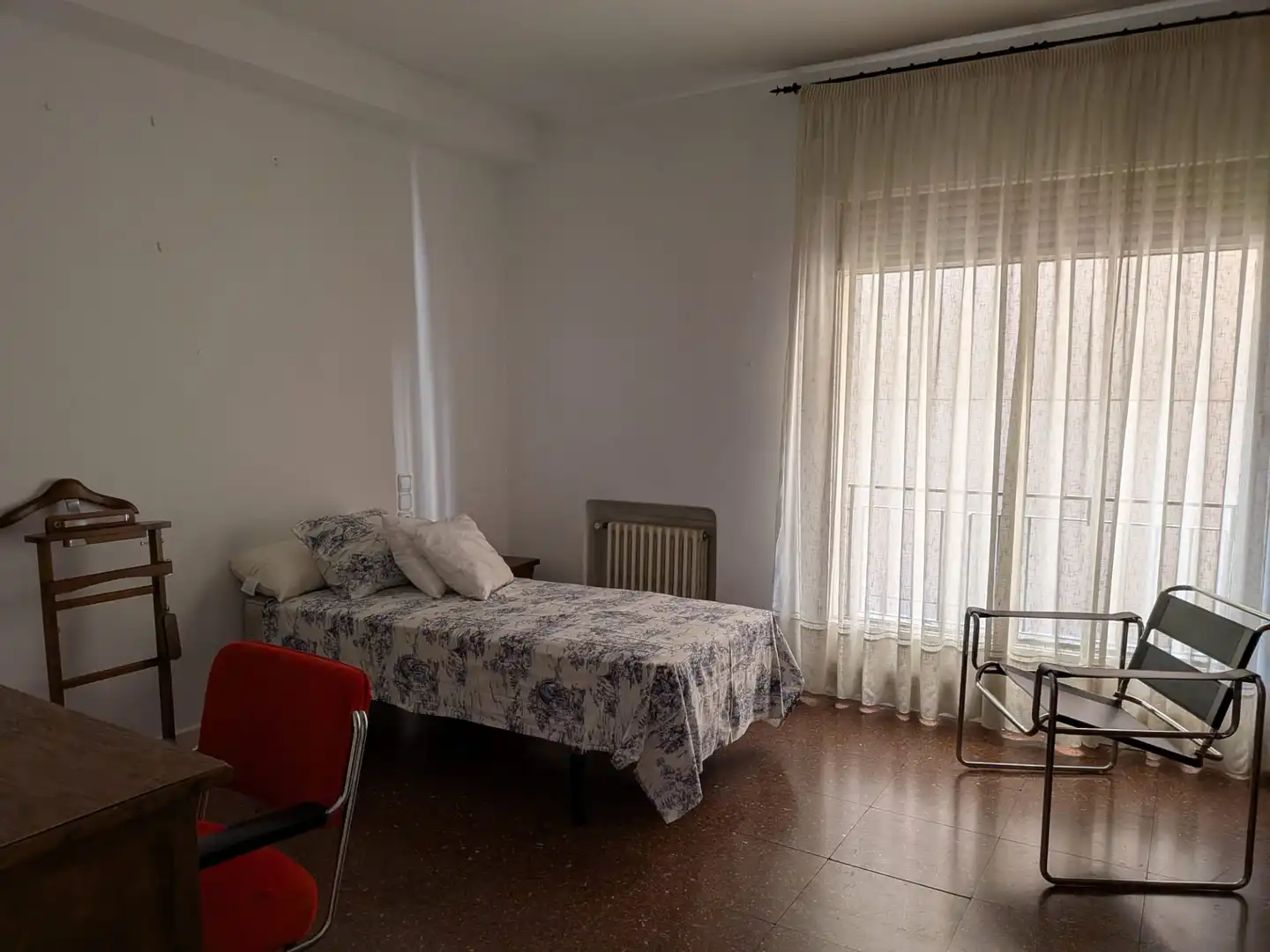 Habitación de Piso para compartir en Calahorra con Aire acondicionado, Calefacción y Terraza