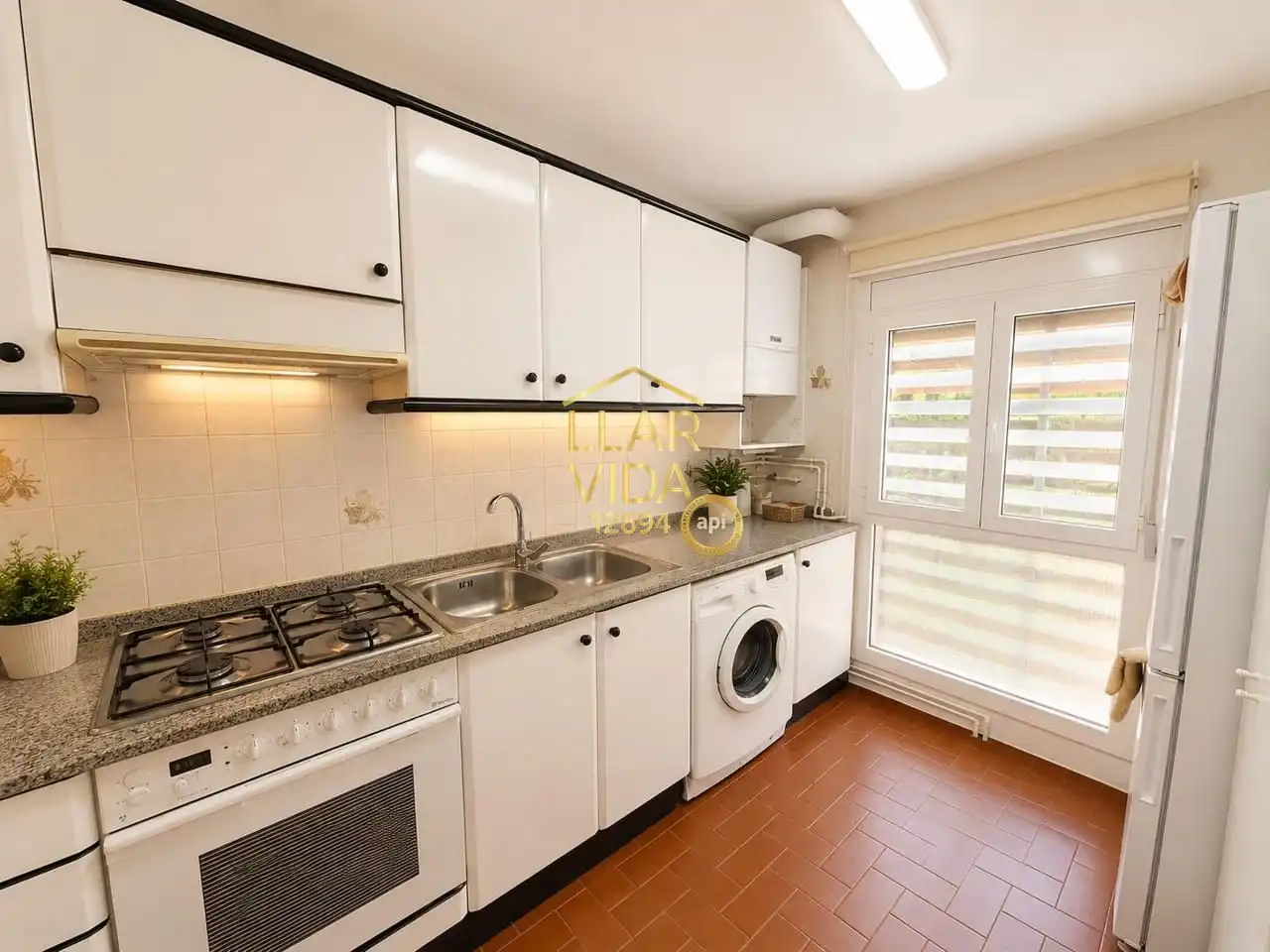 Piso en venta en calle de Ferran el Catòlic, imagen 3