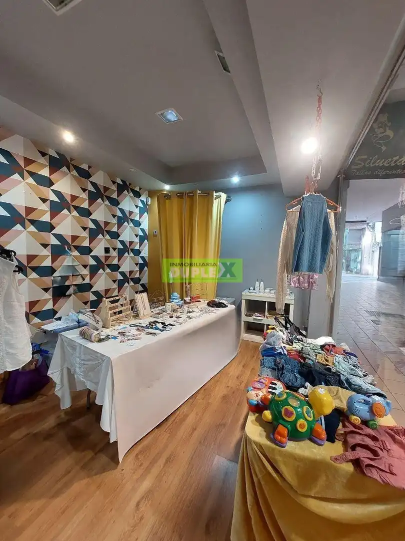 Local comercial en alquiler en Centro - Echegaray, imagen 2
